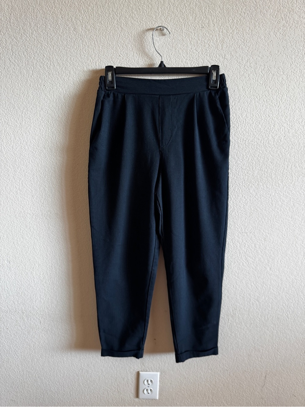 Pull&Bear Black Ribbed Ankle Pants